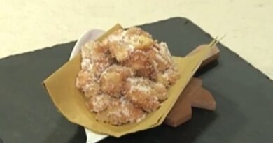 Cotto e mangiato frittelle di mele