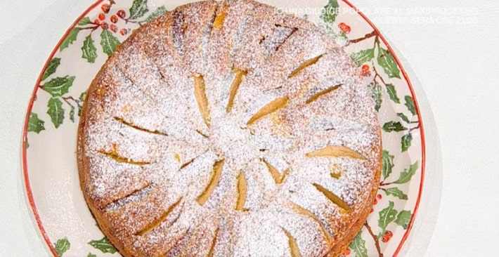 Torta di mele anice stellato è sempre mezzogiorno