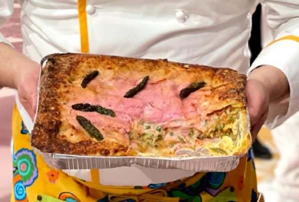 Lasagna del picnic è sempre mezzogiorno