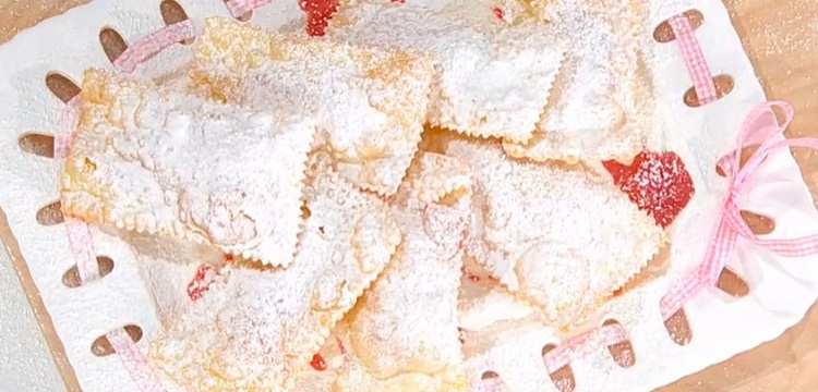 Krapfen alle fragoline di bosco è sempre mezzogiorno