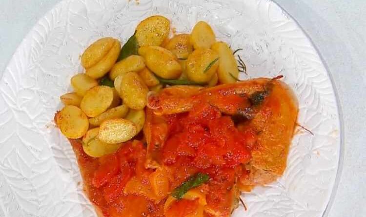 Pollo ai peperoni con patate novelle è sempre mezzogiorno